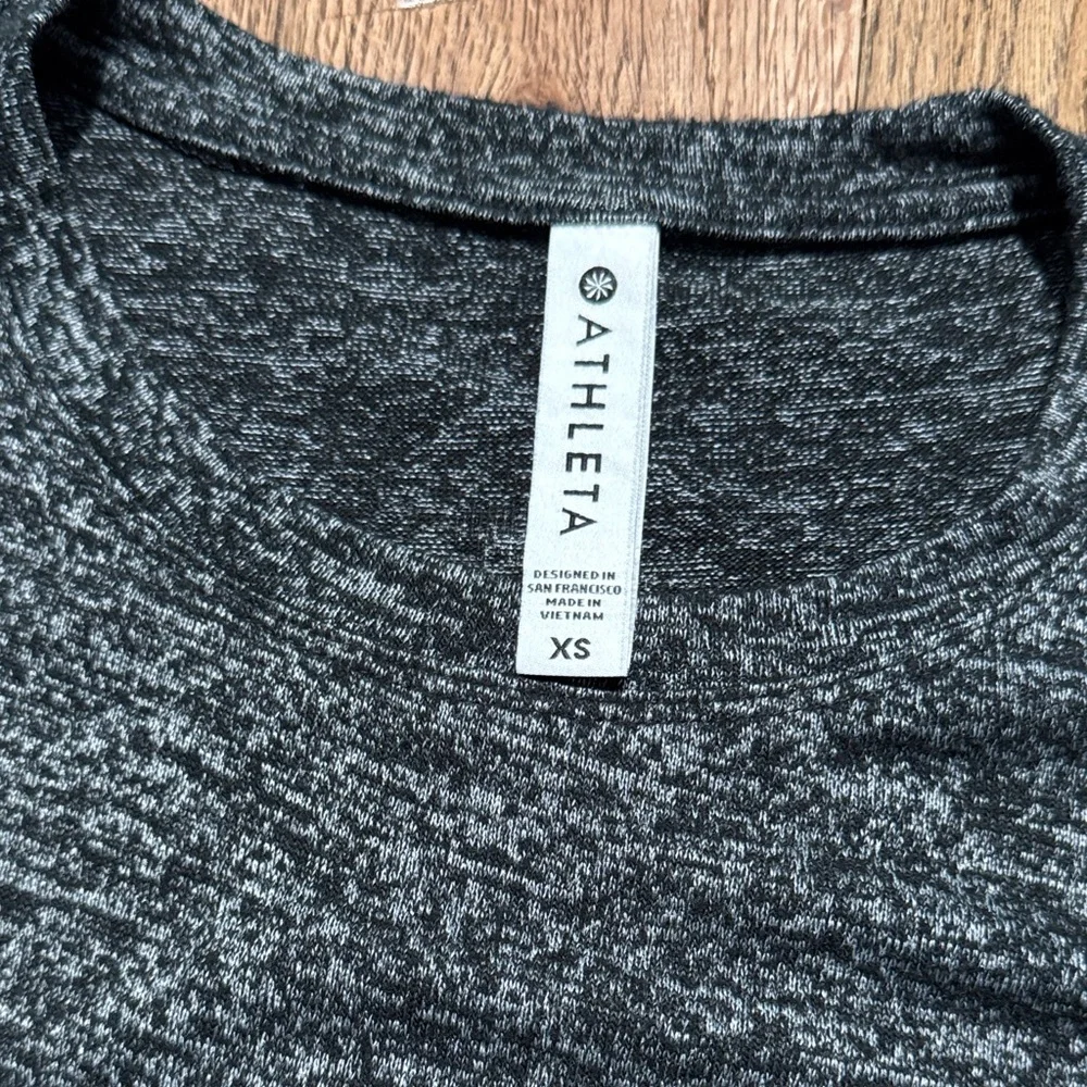 Athleta active top - Dark Heather Gray Sz XS